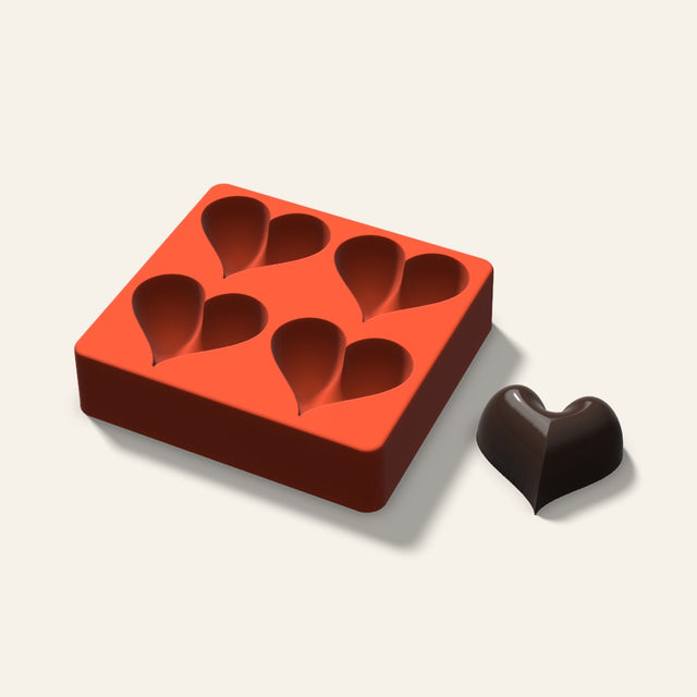 Puffy Heart Mini Cake Mold, 2.5 Inch, 4 Cavity, 3D render