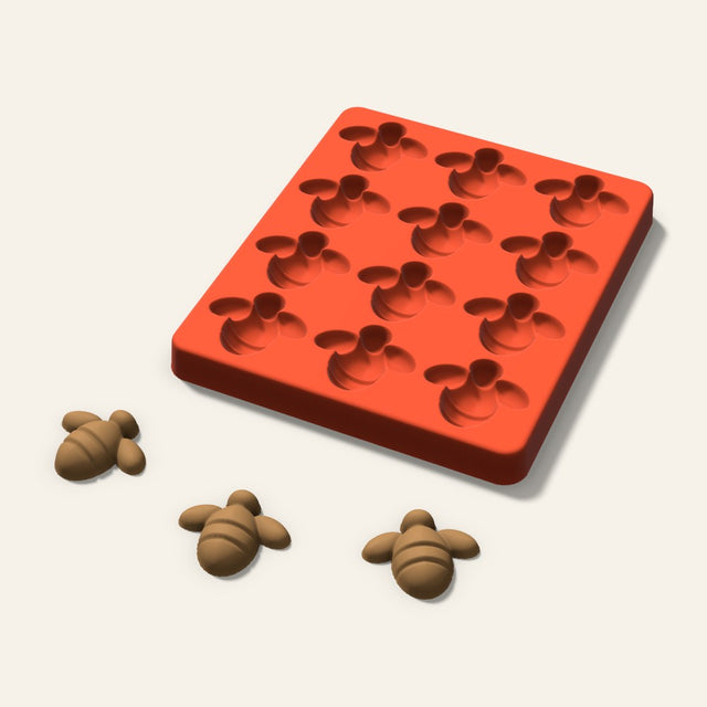 Bee Pet Treat Mold, 1.5 Inch, 12 Cavity, 3D render