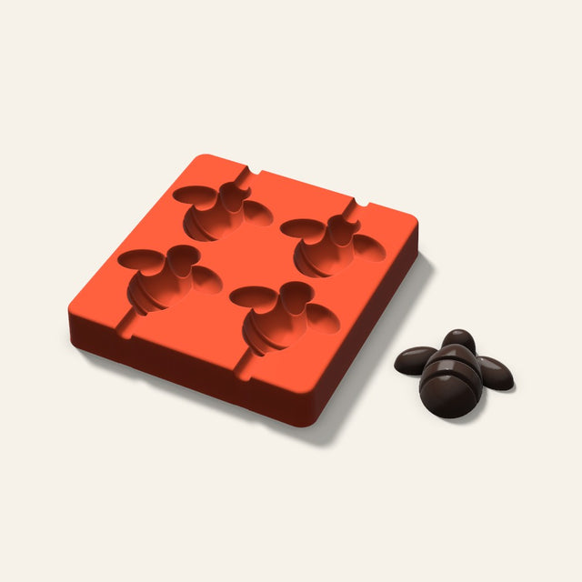Bee Cakesicle Mold, 2.5 Inch, 4 Cavity, 3D render