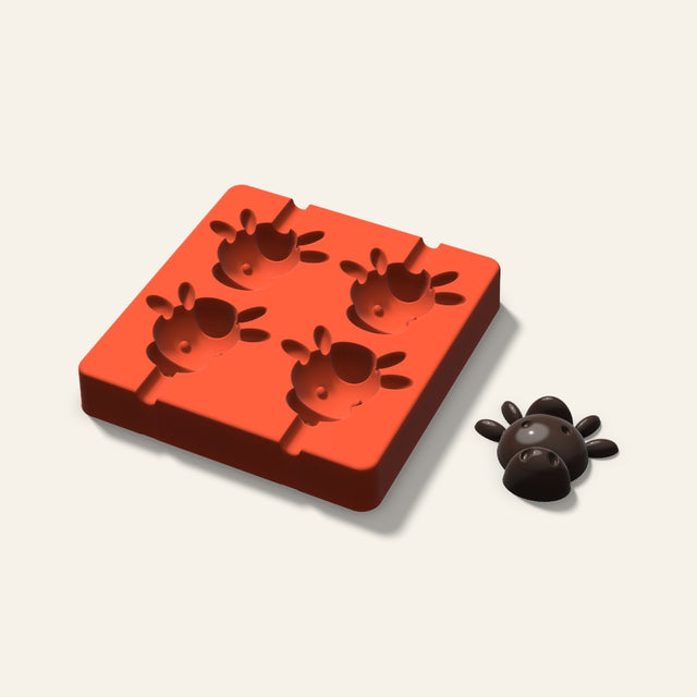 Cow Cakesicle Mold, 2.5 Inch, 4 Cavity, 3D render